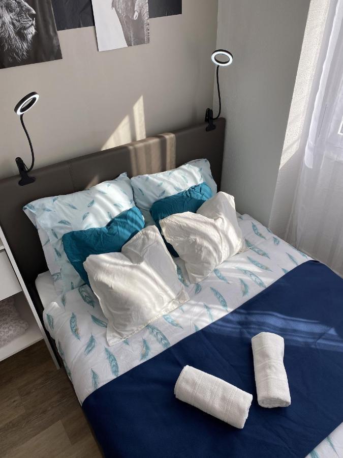 Aimy'S Rental Le Cosquer Cineville Quimper Bagian luar foto